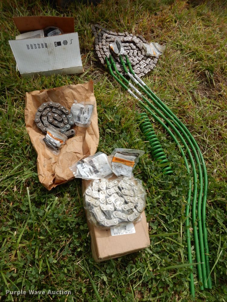 image for item DH6621 John Deere 566  round baler