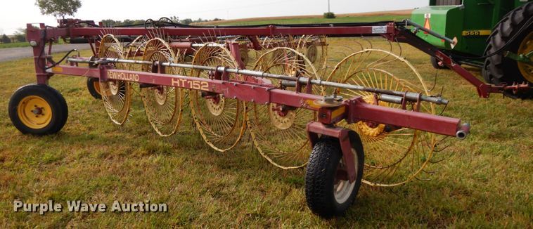 image for item DH6623 New Holland HT152 hay rake