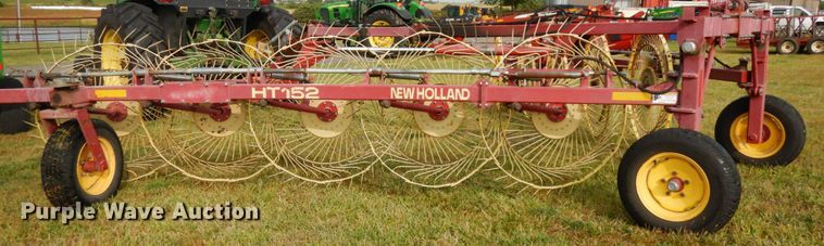 image for item DH6623 New Holland HT152 hay rake