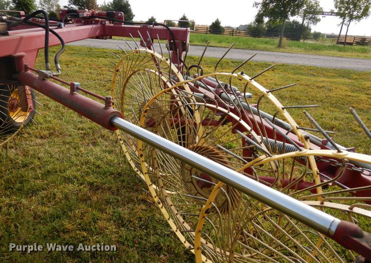 image for item DH6623 New Holland HT152 hay rake