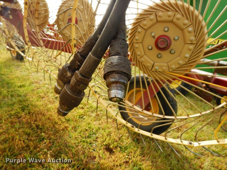 image for item DH6623 New Holland HT152 hay rake