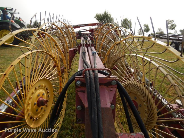 image for item DH6623 New Holland HT152 hay rake