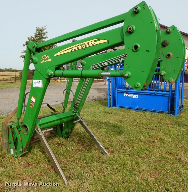 image for item DH6627 2008 John Deere 673 loader
