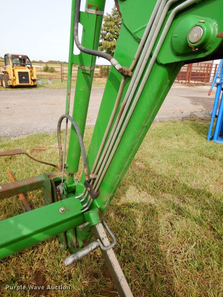 image for item DH6627 2008 John Deere 673 loader