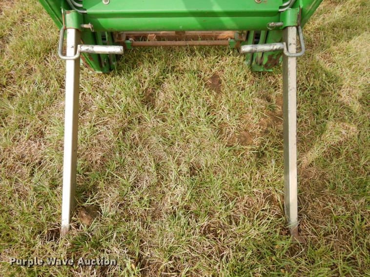image for item DH6627 2008 John Deere 673 loader