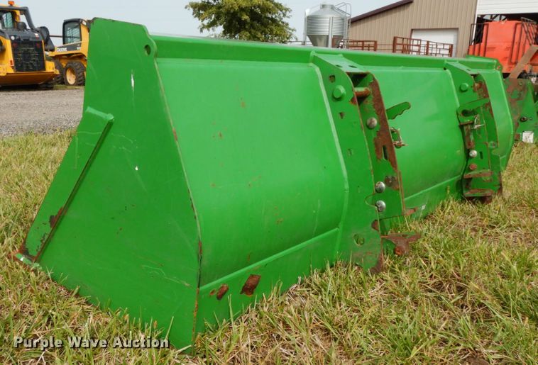 image for item DH6627 2008 John Deere 673 loader