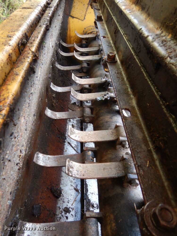 image for item DH6628 HayBuster 256 bale processor