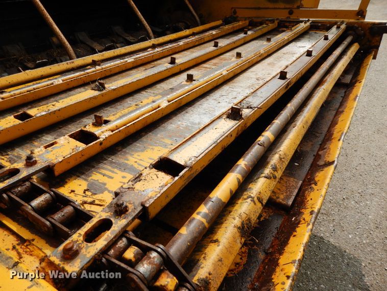 image for item DH6628 HayBuster 256 bale processor