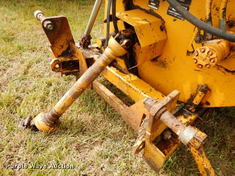 image for item DH6628 HayBuster 256 bale processor