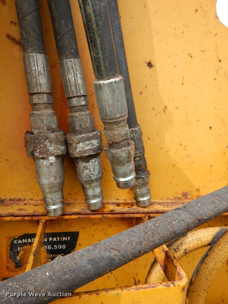 image for item DH6628 HayBuster 256 bale processor