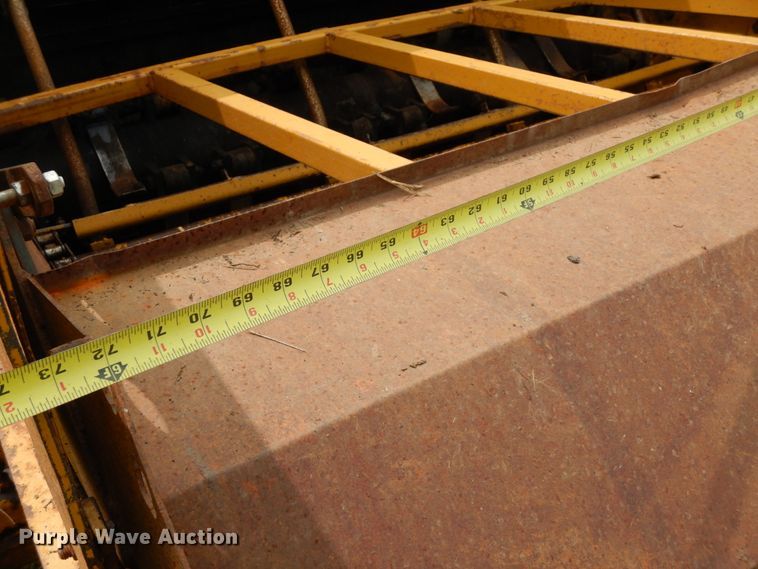 image for item DH6628 HayBuster 256 bale processor