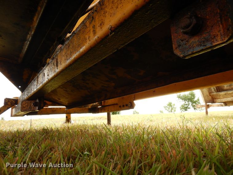 image for item DH6628 HayBuster 256 bale processor