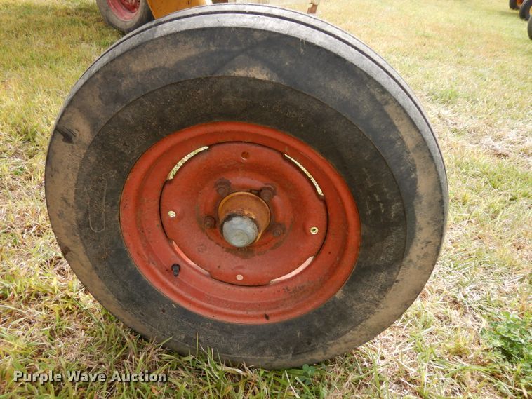 image for item DH6628 HayBuster 256 bale processor