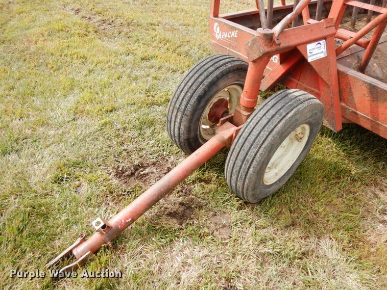 image for item DH6630 Apache hay bale feeder wagon