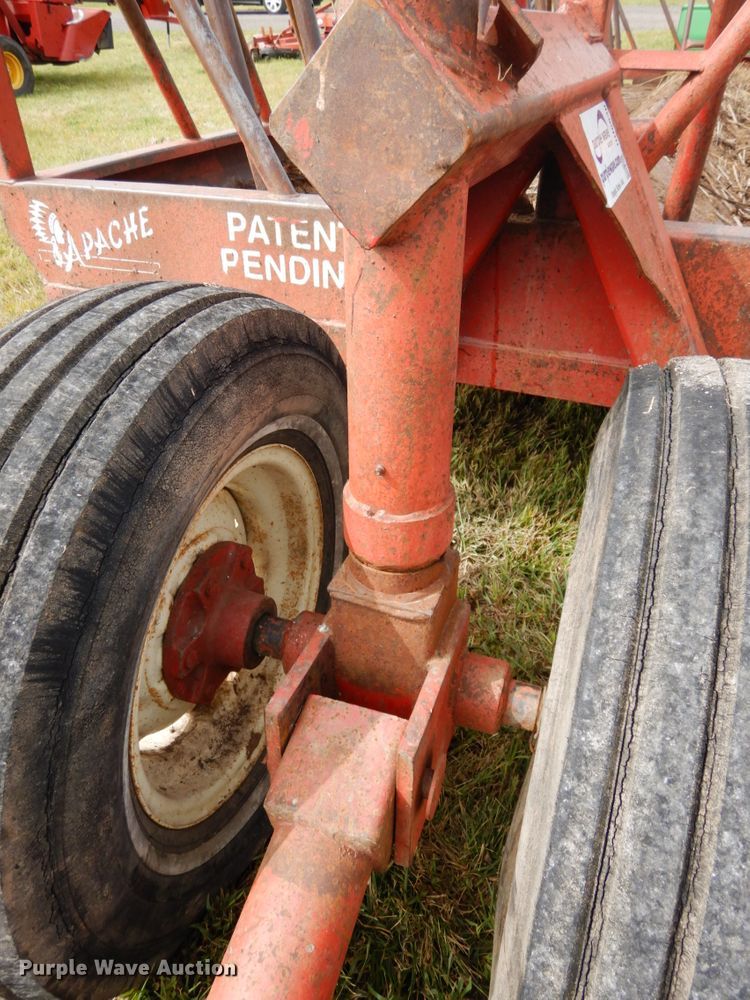 image for item DH6630 Apache hay bale feeder wagon