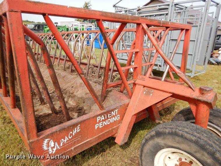 image for item DH6630 Apache hay bale feeder wagon