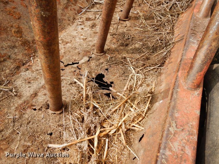 image for item DH6630 Apache hay bale feeder wagon