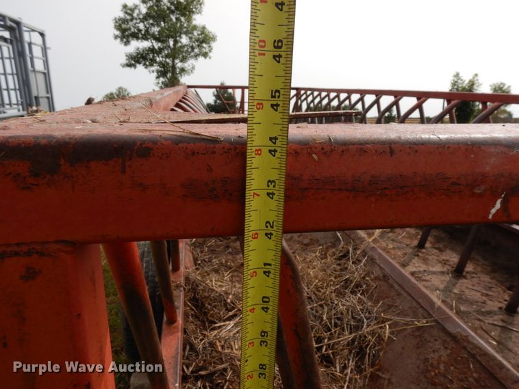 image for item DH6630 Apache hay bale feeder wagon