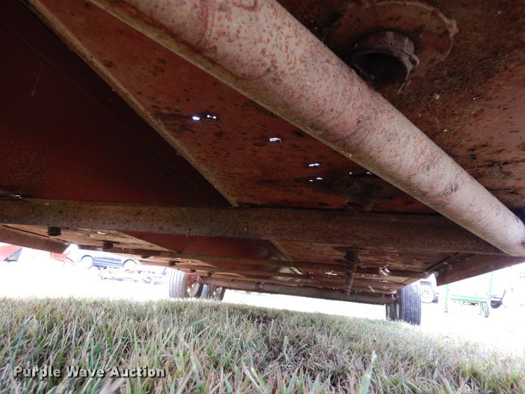 image for item DH6630 Apache hay bale feeder wagon