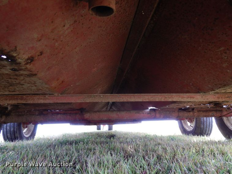 image for item DH6630 Apache hay bale feeder wagon