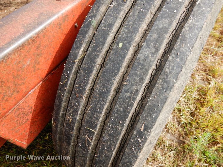 image for item DH6630 Apache hay bale feeder wagon