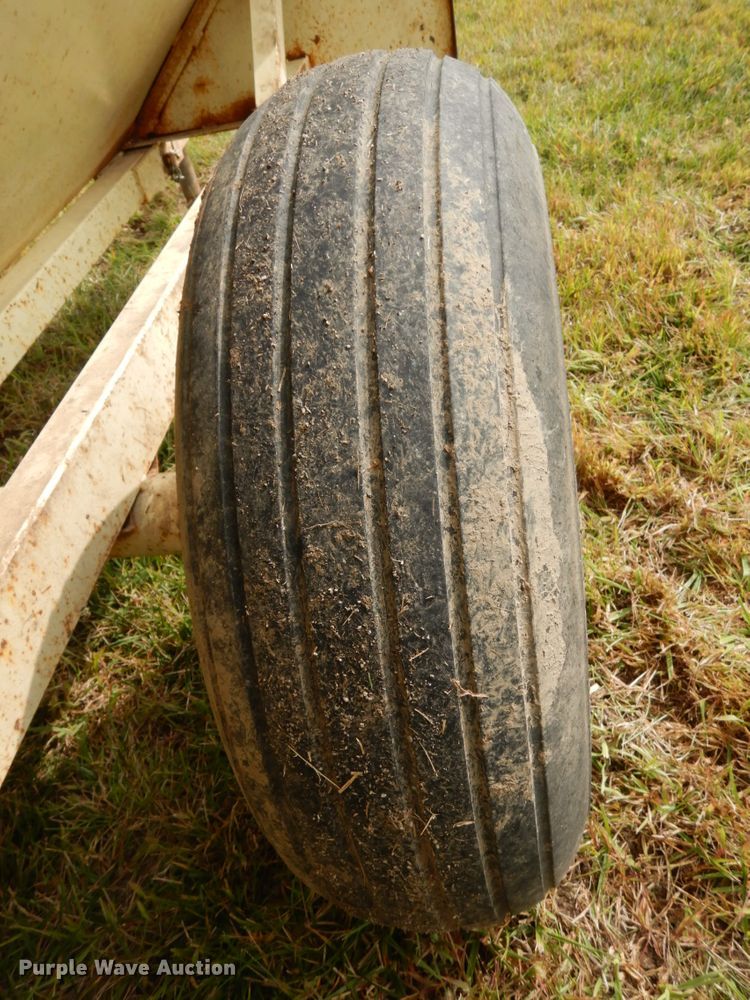 image for item DH6631 Apache creep/self feeder