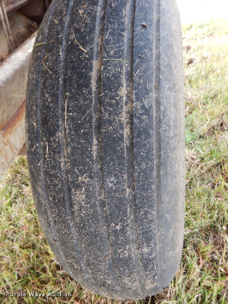 image for item DH6631 Apache creep/self feeder