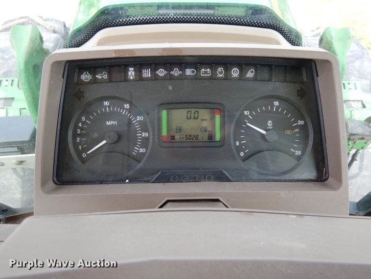 image for item DH6634 2010 John Deere 7230  MFWD tractor