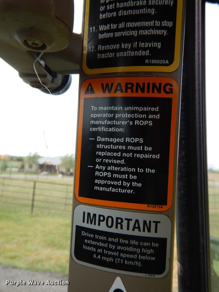 image for item DH6634 2010 John Deere 7230  MFWD tractor