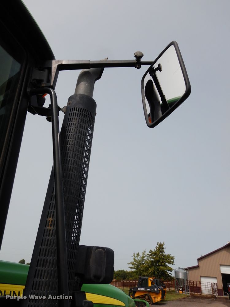 image for item DH6634 2010 John Deere 7230  MFWD tractor