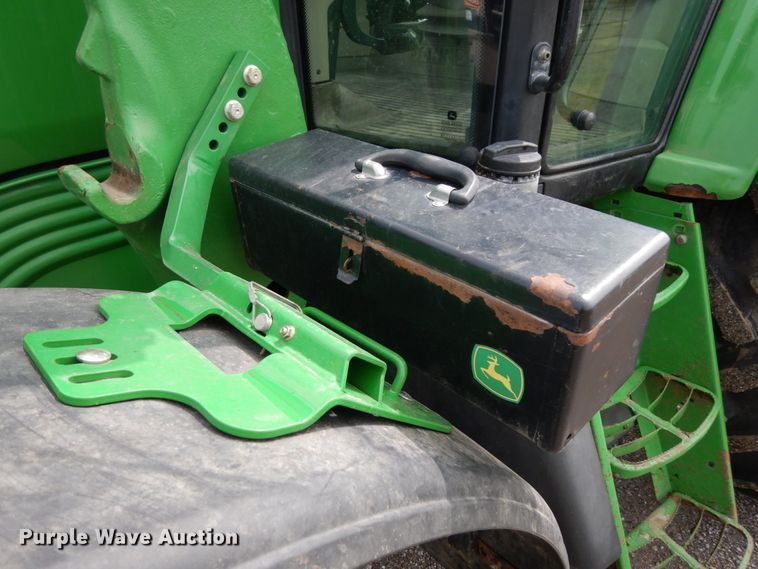 image for item DH6634 2010 John Deere 7230  MFWD tractor