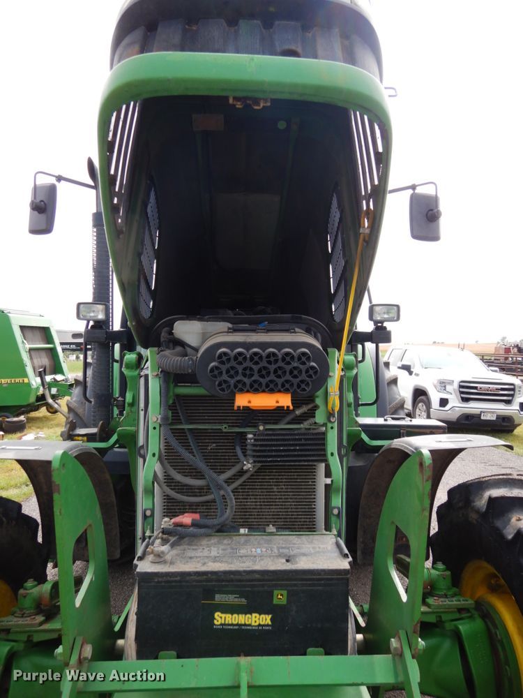 image for item DH6634 2010 John Deere 7230  MFWD tractor
