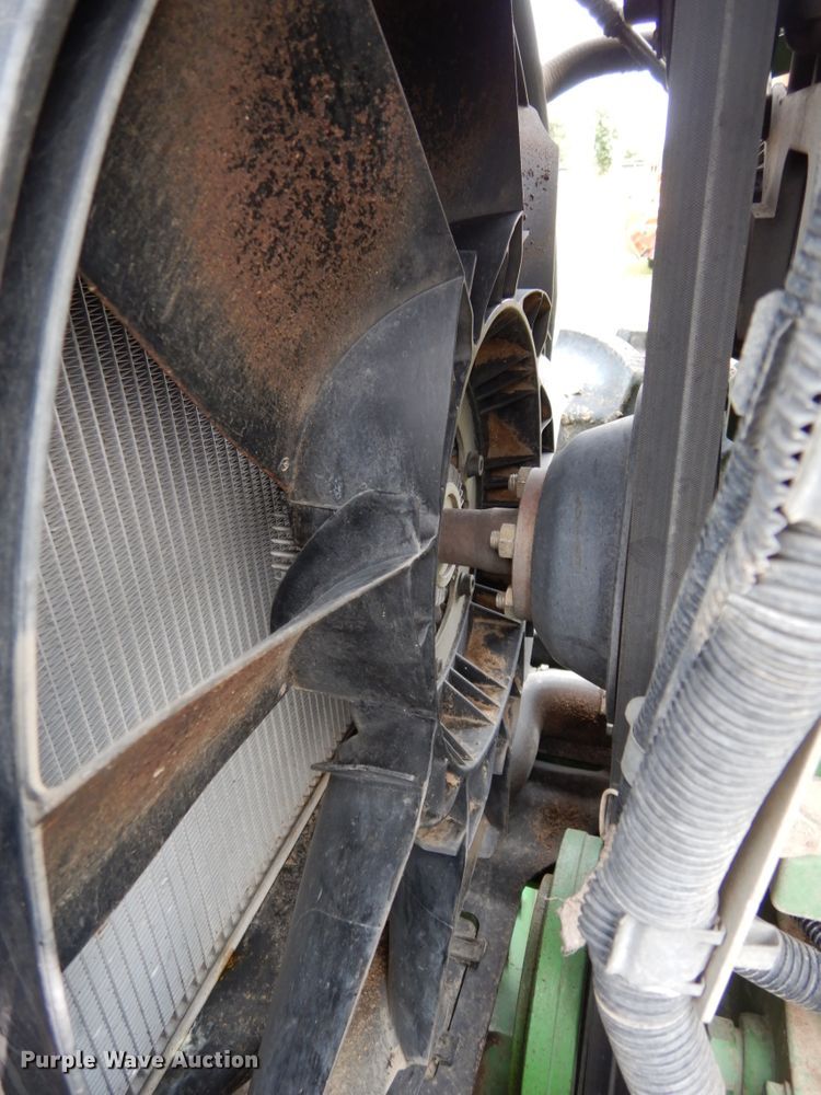 image for item DH6634 2010 John Deere 7230  MFWD tractor