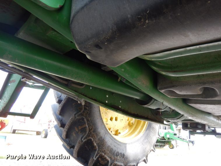 image for item DH6634 2010 John Deere 7230  MFWD tractor