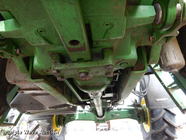 image for item DH6634 2010 John Deere 7230  MFWD tractor