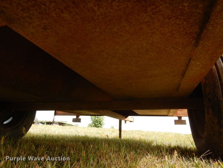 image for item DH6635 Elkhorn River 160 dual creep feeder