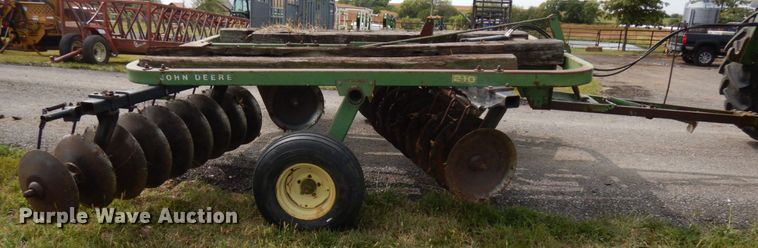 image for item DH6636 John Deere 210 tandem disk