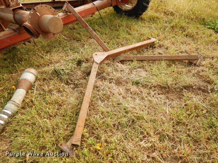 image for item DH6641 (4) Reinke irrigation towers