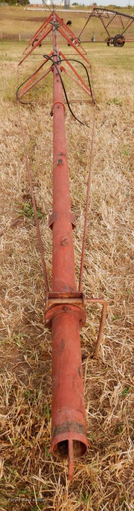 image for item DH6641 (4) Reinke irrigation towers