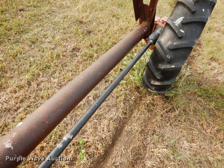 image for item DH6641 (4) Reinke irrigation towers