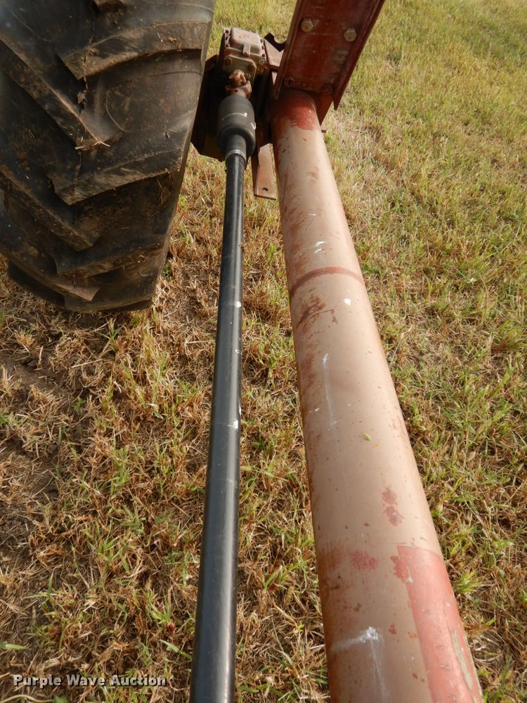 image for item DH6641 (4) Reinke irrigation towers