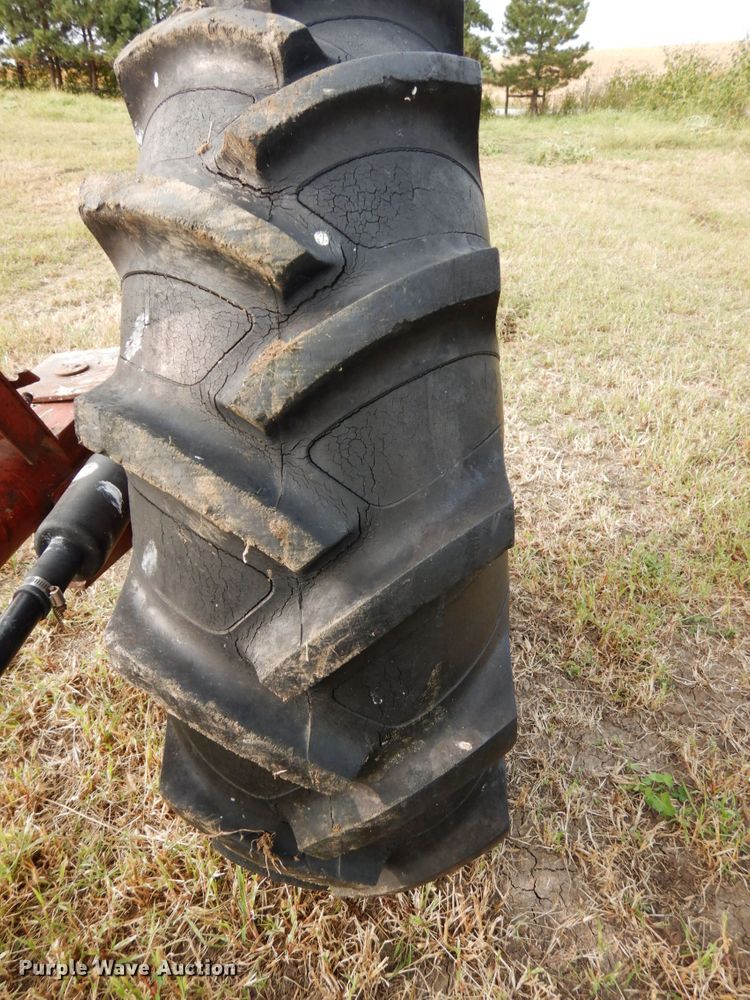image for item DH6641 (4) Reinke irrigation towers