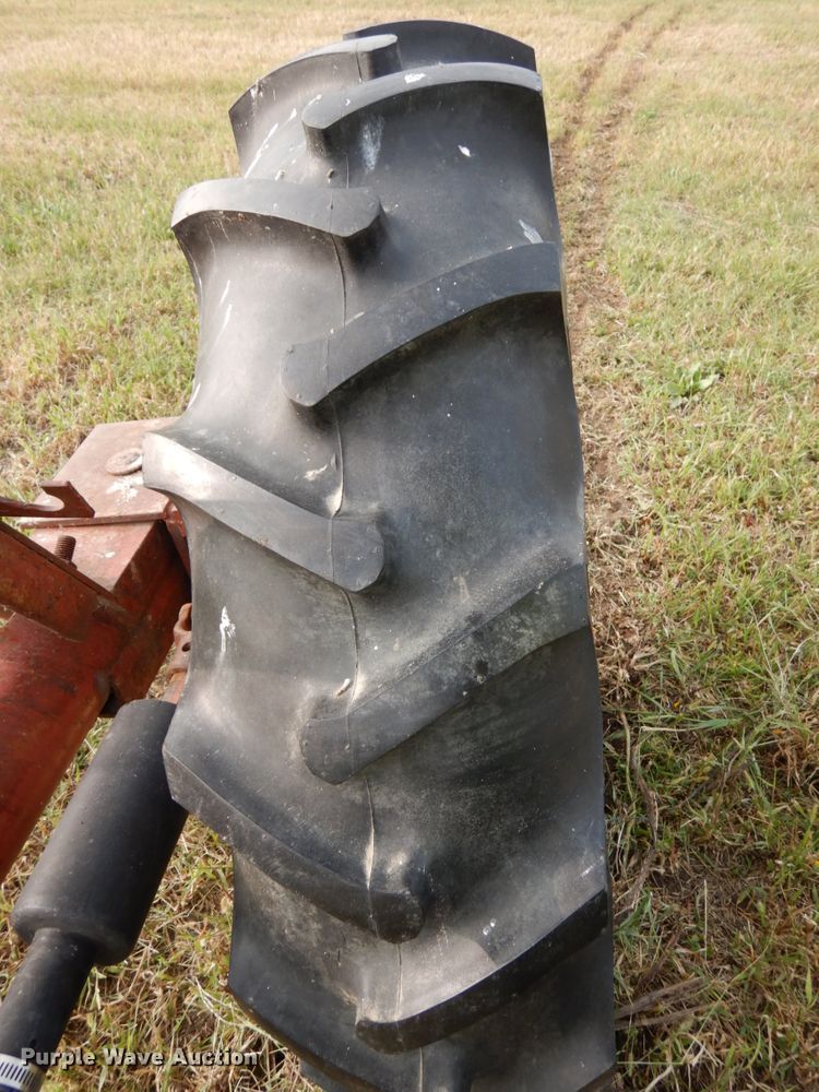 image for item DH6641 (4) Reinke irrigation towers