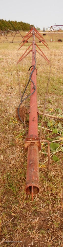 image for item DH6641 (4) Reinke irrigation towers