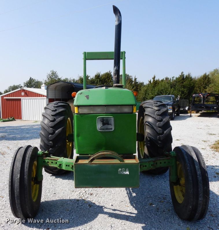 image for item DH6652 1983 John Deere 2150  tractor