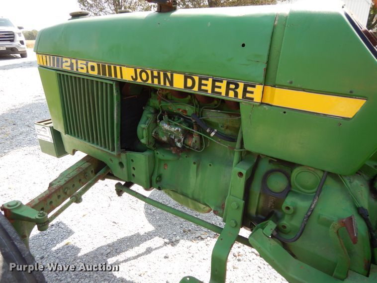 image for item DH6652 1983 John Deere 2150  tractor