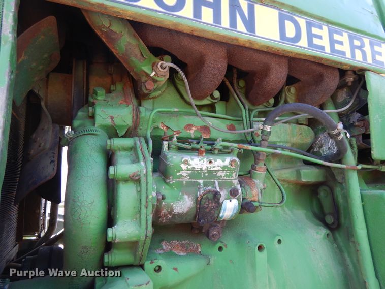 image for item DH6652 1983 John Deere 2150  tractor