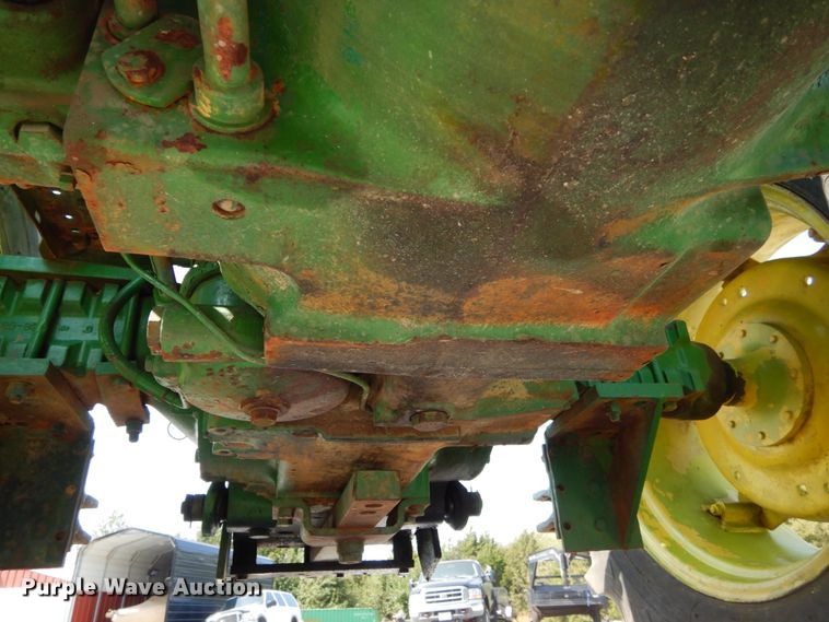 image for item DH6652 1983 John Deere 2150  tractor