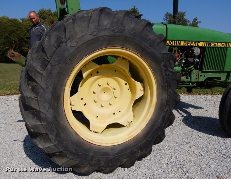 image for item DH6652 1983 John Deere 2150  tractor