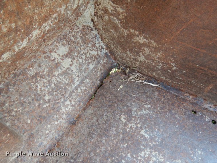 image for item DH6653 Gehl 3310  skid steer loader